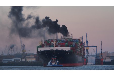 Bild der Petition Umrüstung von schwerölbetriebenen Schiffen anstatt Fahrverbote für umweltfreundliche Diesel PKW