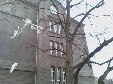 Bild der Petition: Unsere Schule ist Schrott! Für eine Sanierung der 1.Gemeinschaftsschule Schöneberg Haus Peter