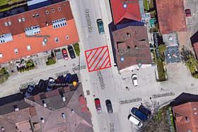 Photo de la pétition :Unterhaching - Schulweg: Gesicherter Fußgängerüberweg (Ampel oder Zebrastreifen) am Postweg