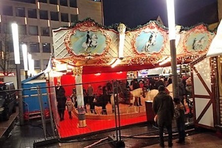 Bild på petitionen:Verbot des  Ponykarussells auf dem Dortmunder Weihnachtsmarkt
