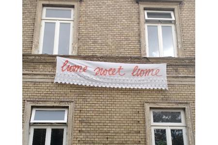 Poza petiției:Impede o fechamento do dormitório Gaußstraße 16!