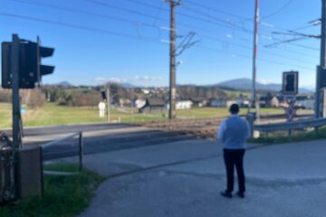 Bild der Petition Verkehrskollaps in Seekirchen abwenden - Eisenbahnkreuzung „Zipfwirt“ erhalten
