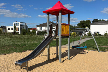 Слика петиције Verschattung des Spielplatzes im Park am Wasserturm Zernsdorf