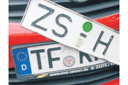 Bild der Petition Wahlmöglichkeit zwischen DIN-Kennzeichen und EU-Kennzeichen