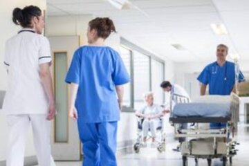 Afbeelding van de petitie Wij zorgen voor anderen, wie voor ons? Een onkostenvergoeding voor 4dejaarsstudenten verpleegkunde