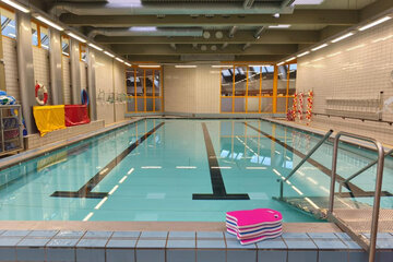 Bild der Petition Wir brauchen unsere Schwimmhalle in Brauweiler - Schwimmen lernen und Gesundheitssport betreiben!