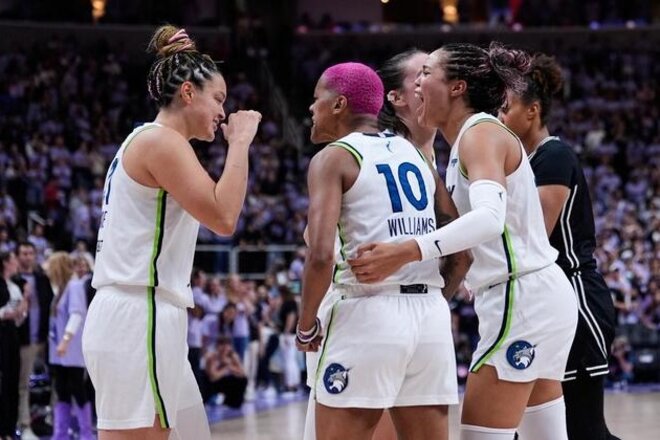 Imagen de la petición WNBA Semifinals Set