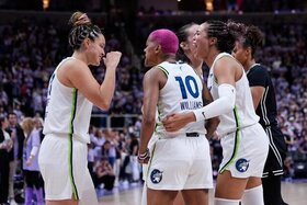 Bild av namninsamlingen: WNBA Semifinals Set
