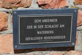 Petīcijas attēls:Würdiges Gedenken am Waterberg in Namibia