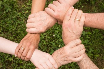 Image of the petition Zug zeigt Solidarität - 1 Million für Hilfeleistungen im Ausland