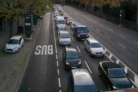 Bilde av begjæringen: Zurück zu 3 Fahrbahnspuren auf der B14 Richtung Cannstatt und Beendigung des X1 Schnellbusses.