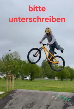 Logo *** Trickjump für Holzkirchen ***