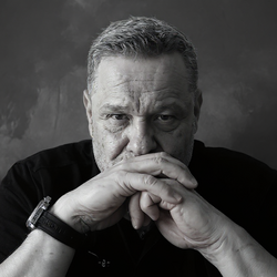 Fotografie de profil a lui RIES Reynald