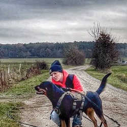 Fotografie de profil a lui Nicole Heimann