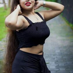 Fotografie de profil a lui Jia Malik